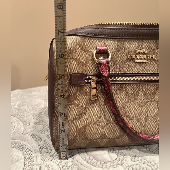 Coach purse and signature Brown lettering with red accents, including wallet - Picture 5 of 5